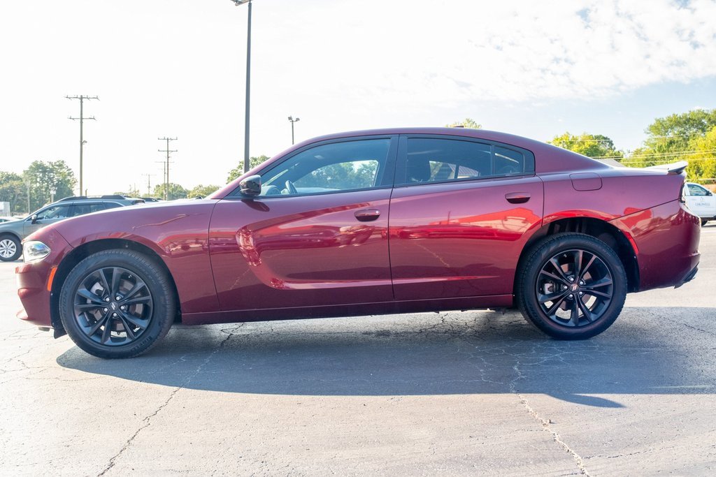Used 2022 Dodge Charger SXT w/ Blacktop Package image 4