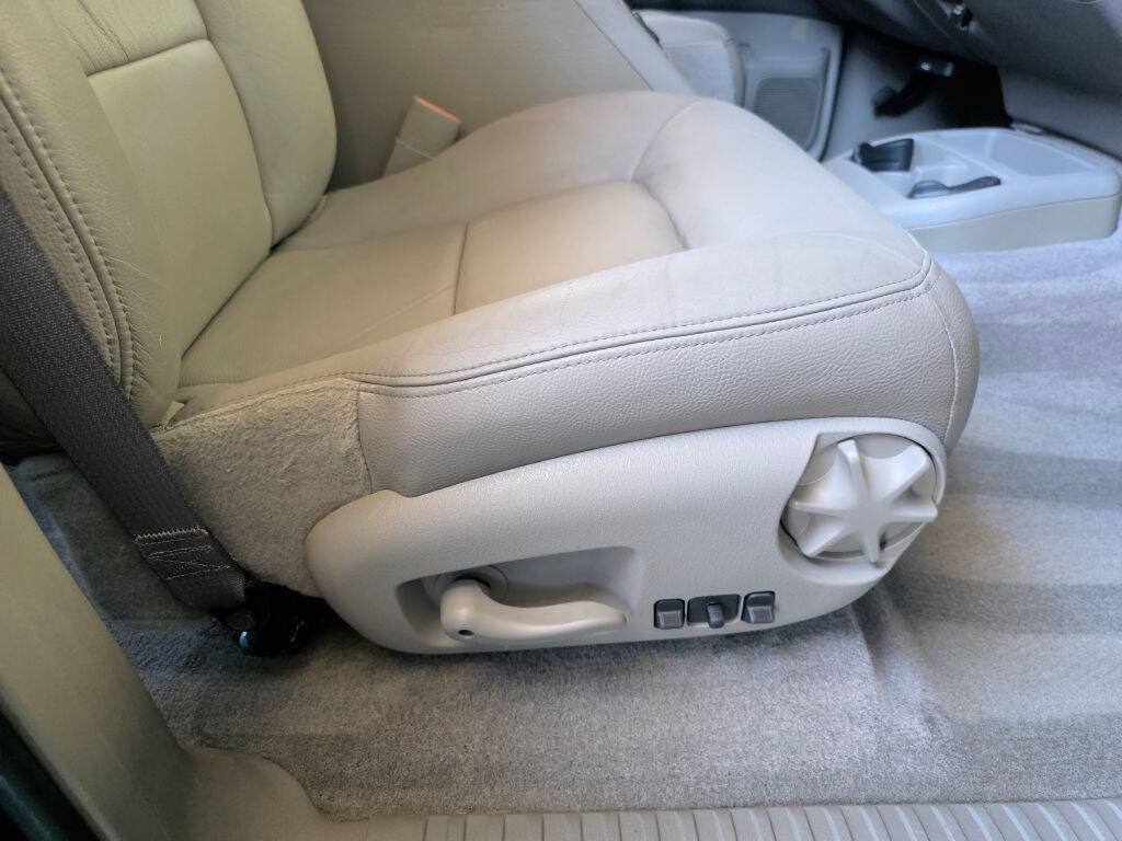 Used 2003 Dodge Durango SLT Plus AWD/4WD image 13