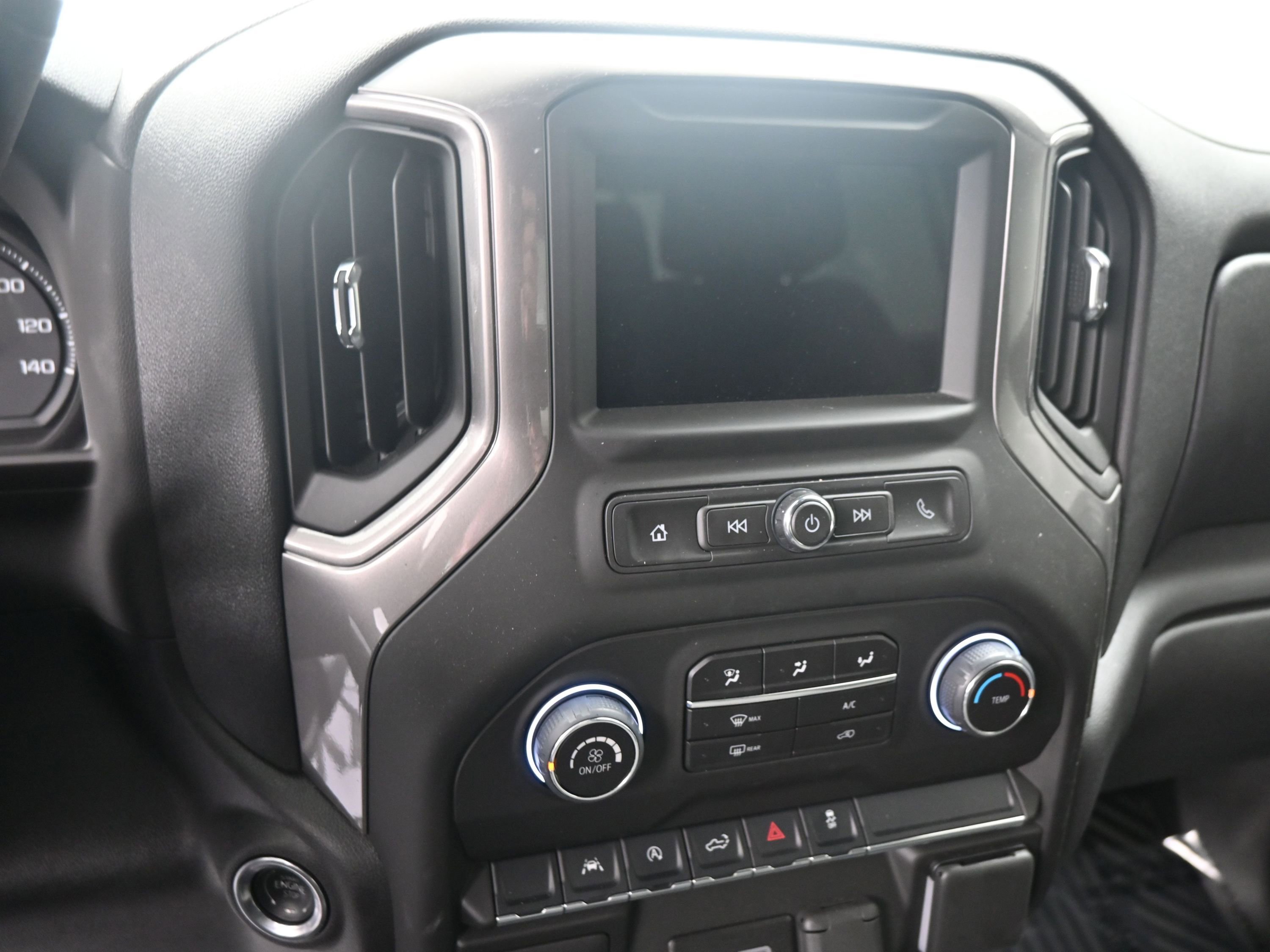 Certified 2025 Chevrolet Silverado 1500 Custom w/ Turbomax Blackout Package image 16