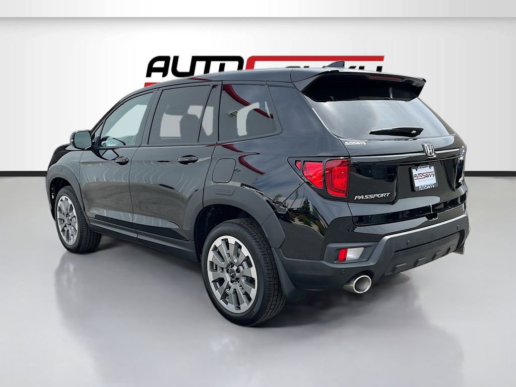 Used 2025 Honda Passport EX-L image 5