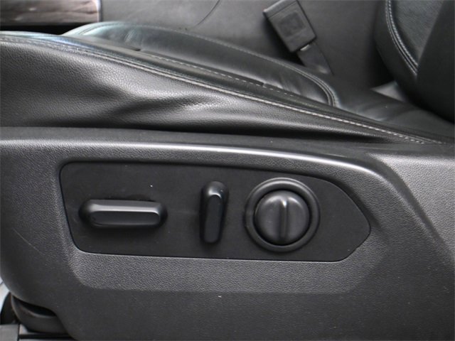 Used 2020 Chevrolet Silverado 2500 LTZ w/ LTZ Plus Package image 11