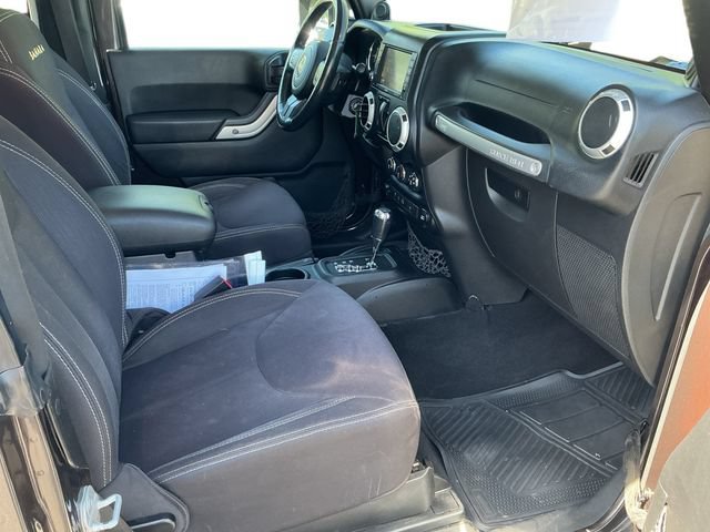 Used 2013 Jeep Wrangler Sahara AWD/4WD image 12