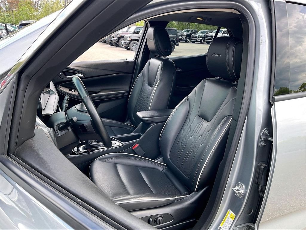Used 2024 Buick Encore GX Avenir w/ Avenir Technology Package AWD/4WD image 9
