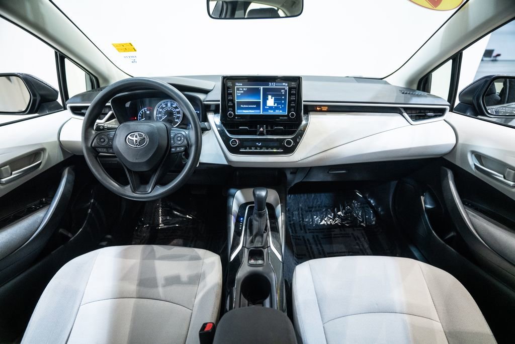 Used 2021 Toyota Corolla LE image 13
