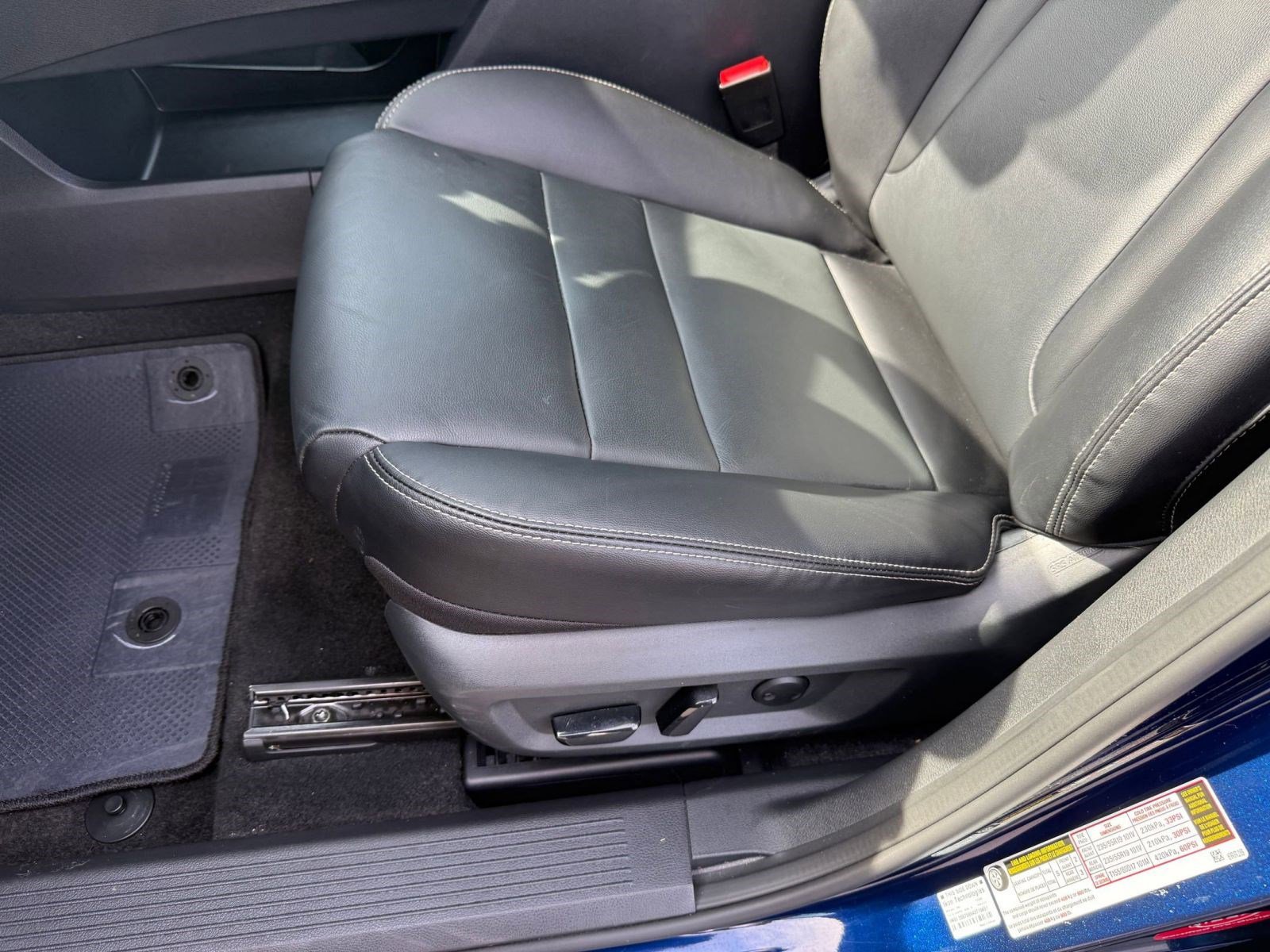 Certified 2024 Nissan Rogue SL w/ SL Premium Package image 12