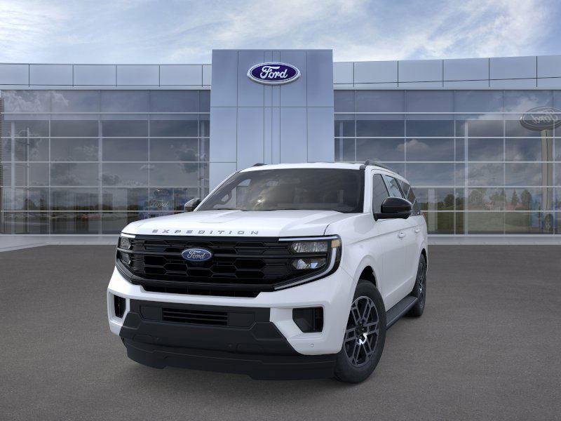 New 2026 Ford Expedition Active image 2