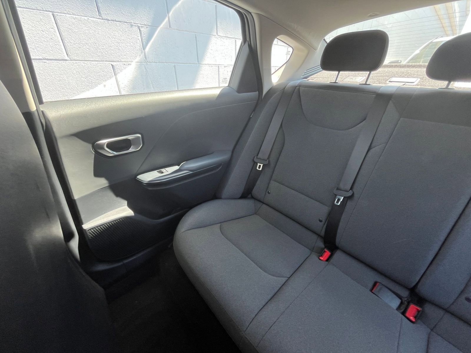 Used 2025 Kia K4 LXS image 38