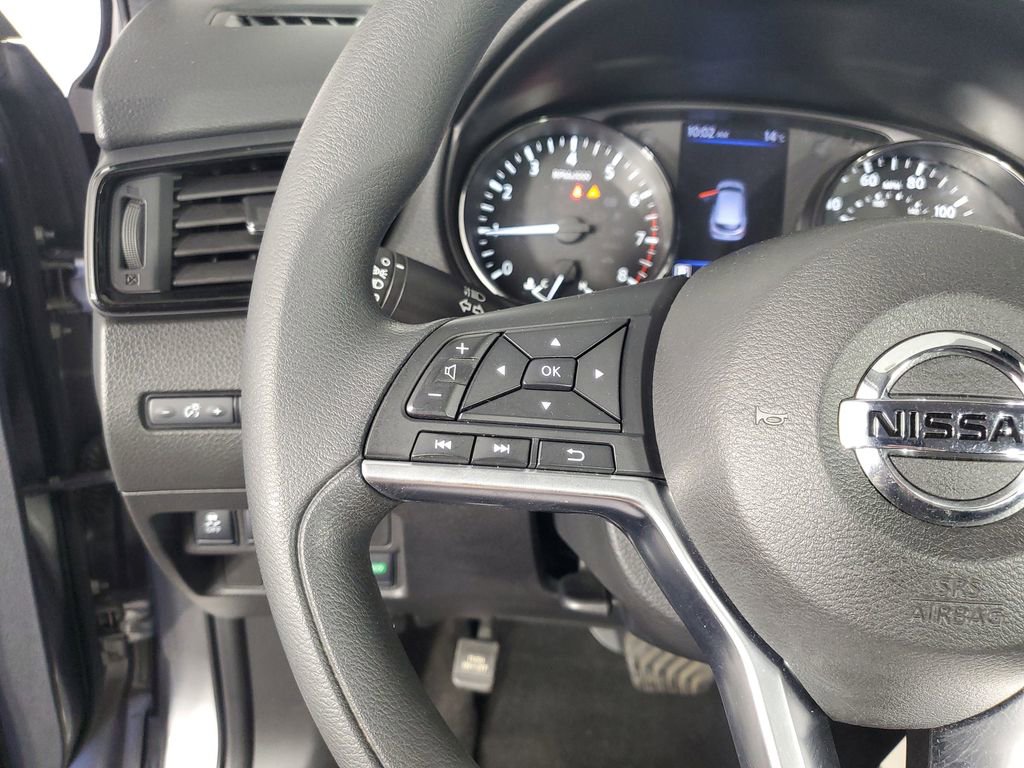 Used 2020 Nissan Rogue Sport S image 24