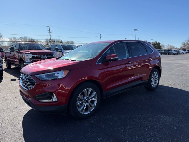 Used 2024 Ford Edge Titanium AWD/4WD image 3