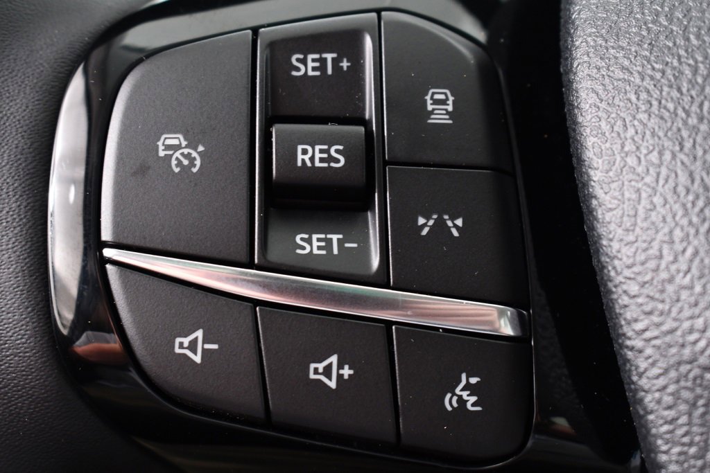 New 2025 Ford Escape SE w/ PHEV Premium Package image 30