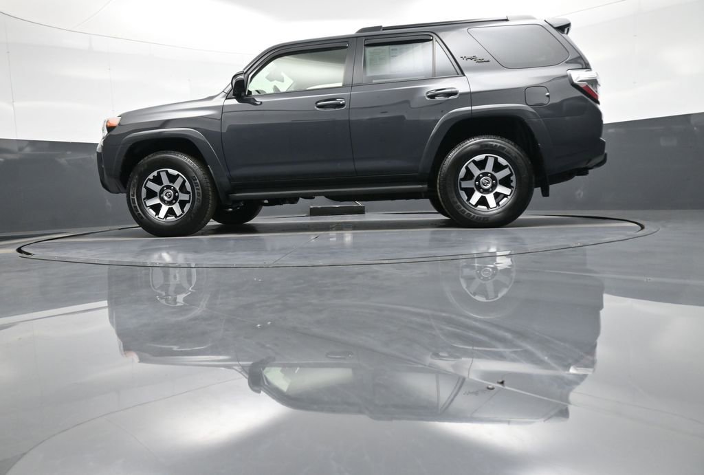 Certified 2024 Toyota 4Runner TRD Off-Road Premium w/ Off Road Premium Plus Package AWD/4WD image 33