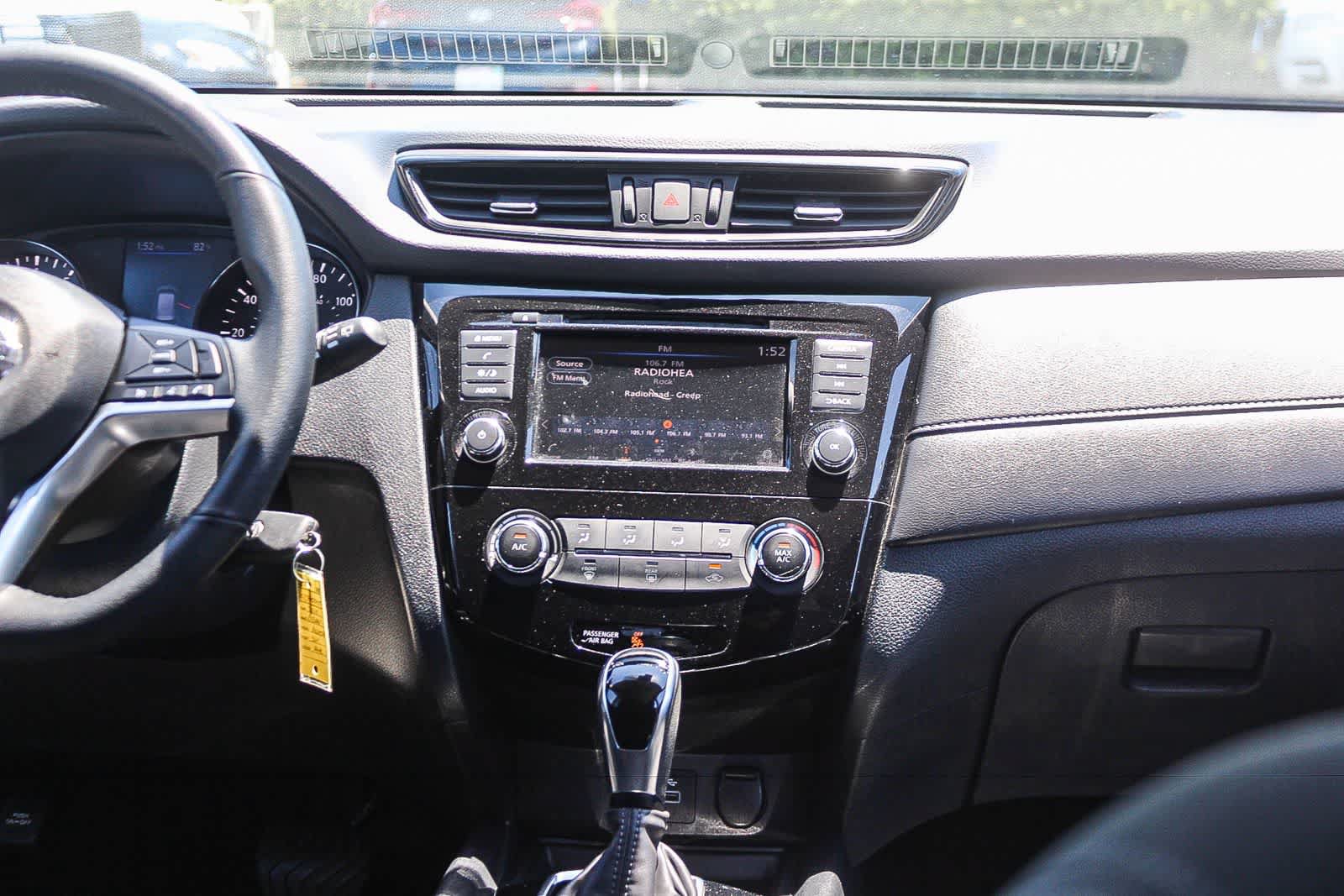 Used 2019 Nissan Rogue S w/ Special Edition Package FWD image 18