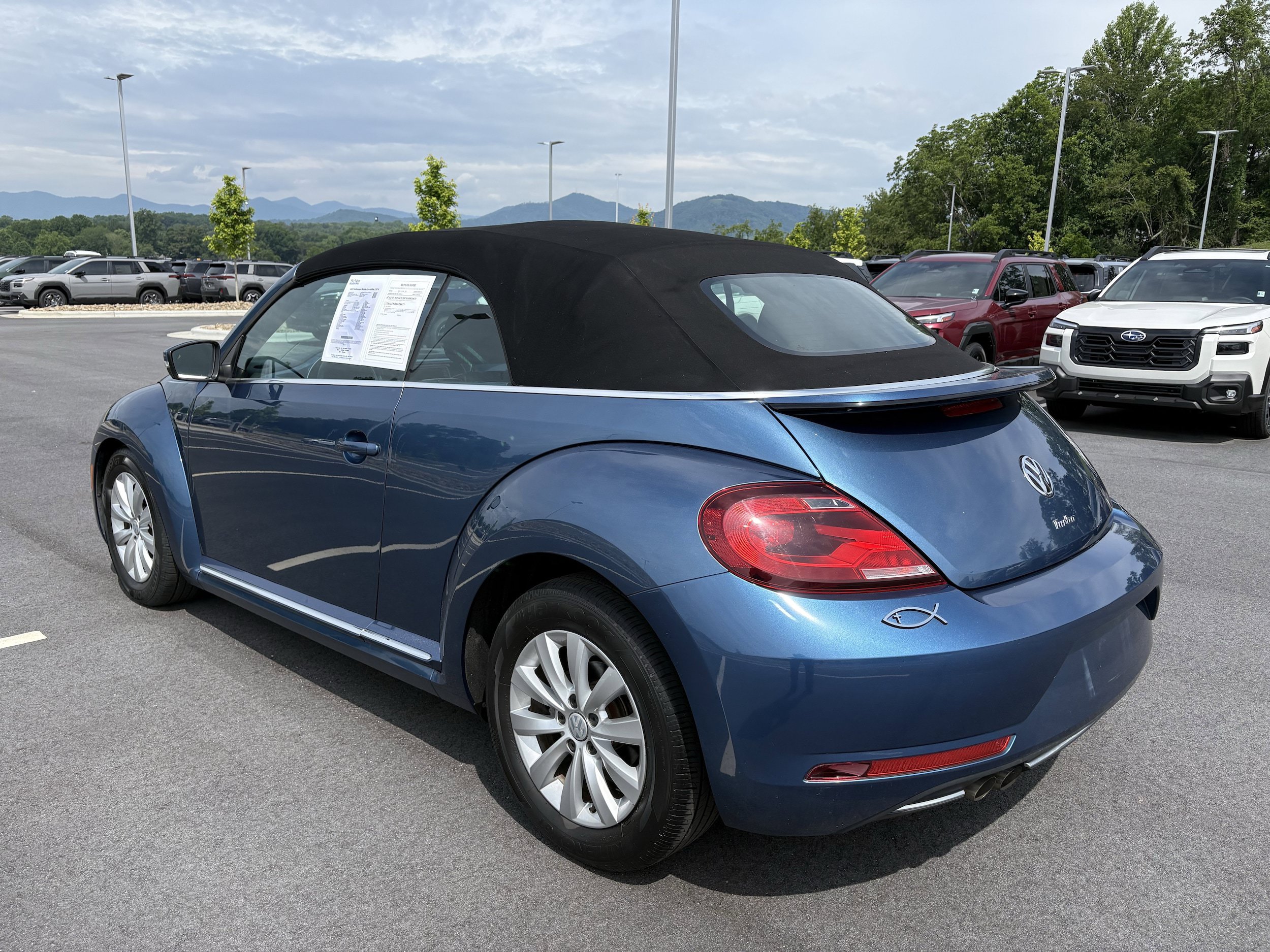 Used 2019 Volkswagen Beetle 2.0T S FWD image 5