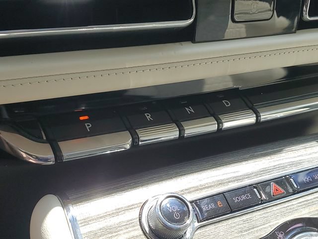 Used 2021 Lincoln Aviator Black Label AWD/4WD image 18
