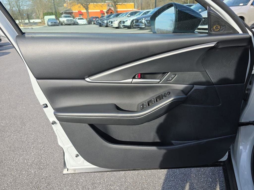 New 2026 MAZDA CX-30 AWD 2.5 S w/ Select Sport Pkg image 18