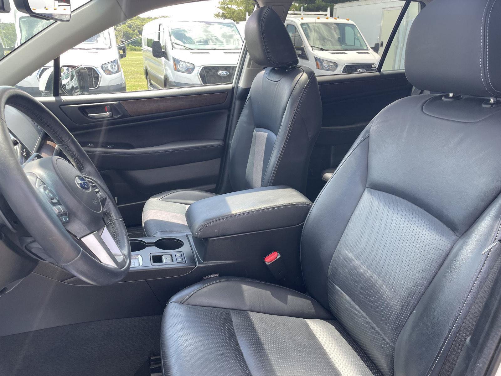 Used 2017 Subaru Outback 3.6R Limited AWD/4WD image 13