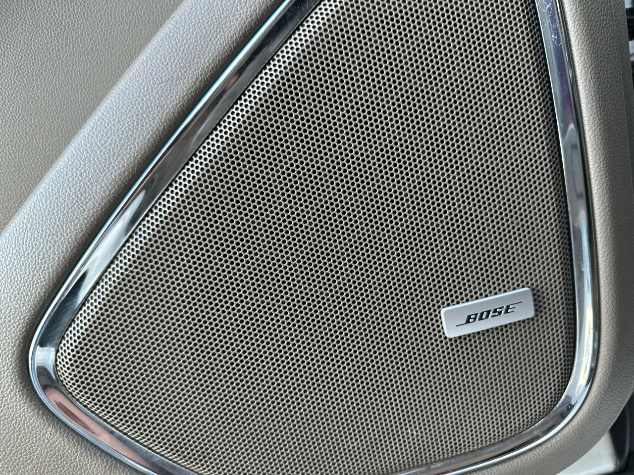 Used 2016 Chevrolet Suburban LT w/ LT Signature Package image 18