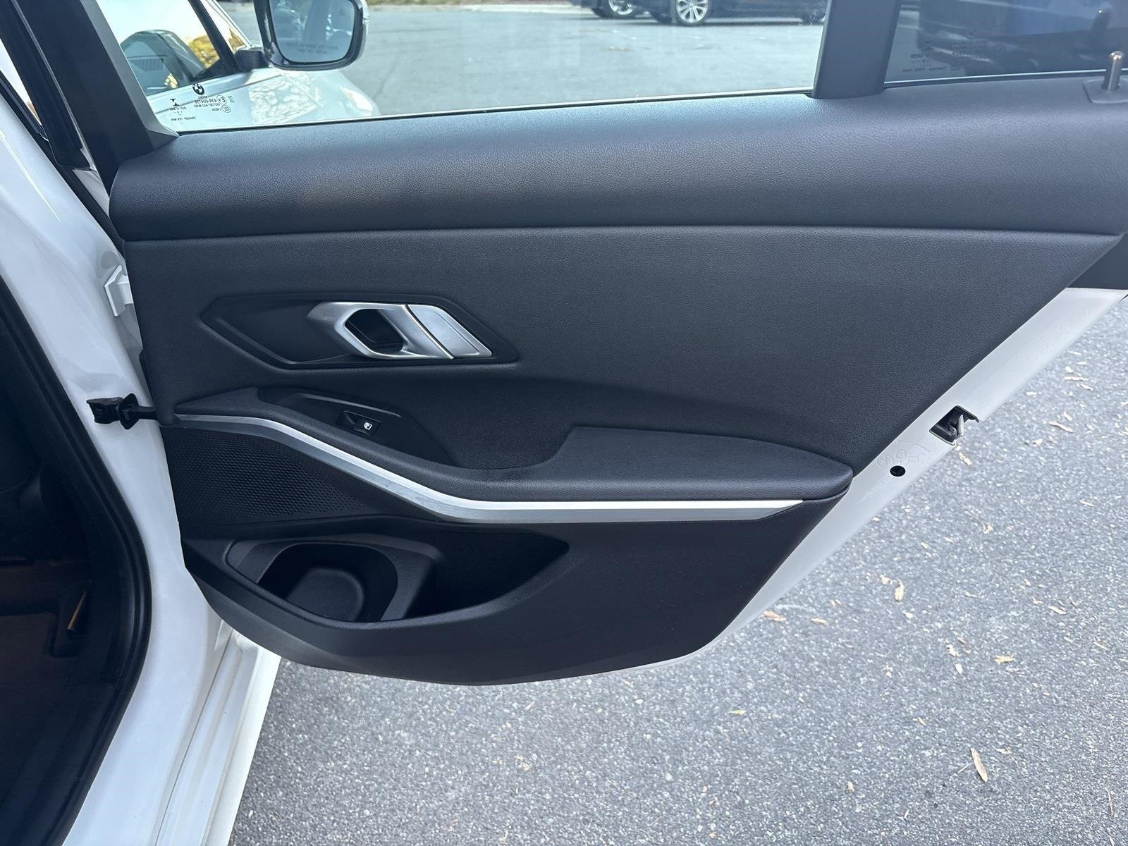 Used 2020 BMW 330i Sedan w/ Convenience Package image 21