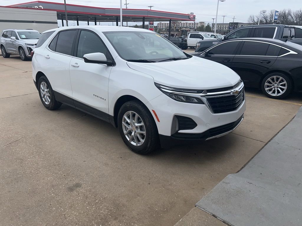 Certified 2024 Chevrolet Equinox LT FWD image 3