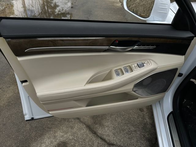 Used 2017 Genesis G90 5.0 Ultimate image 13