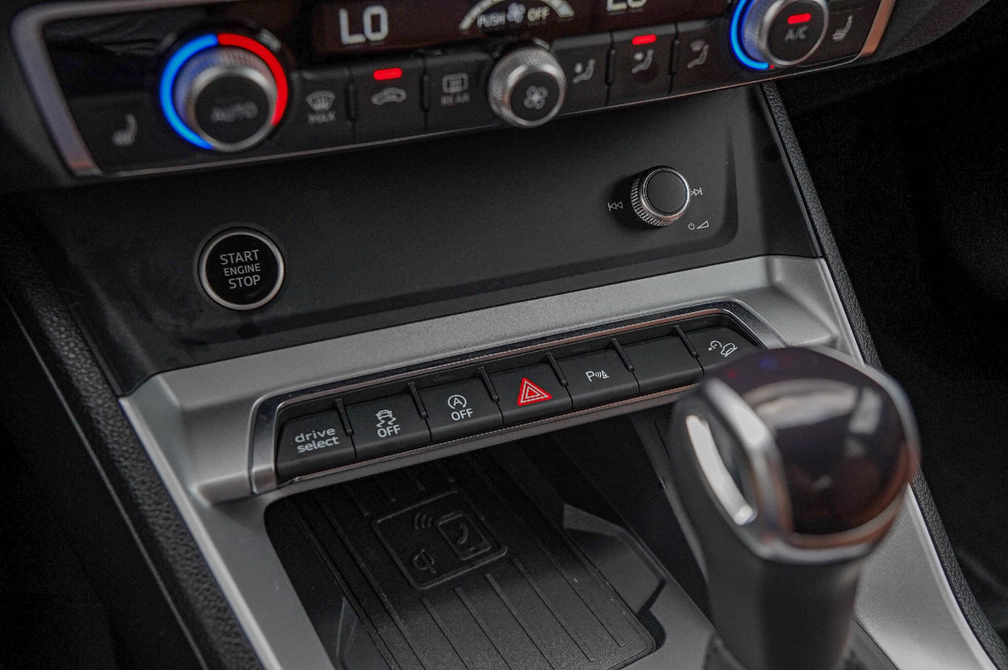 Certified 2025 Audi Q3 2.0T Premium Plus w/ Premium Plus Package image 18