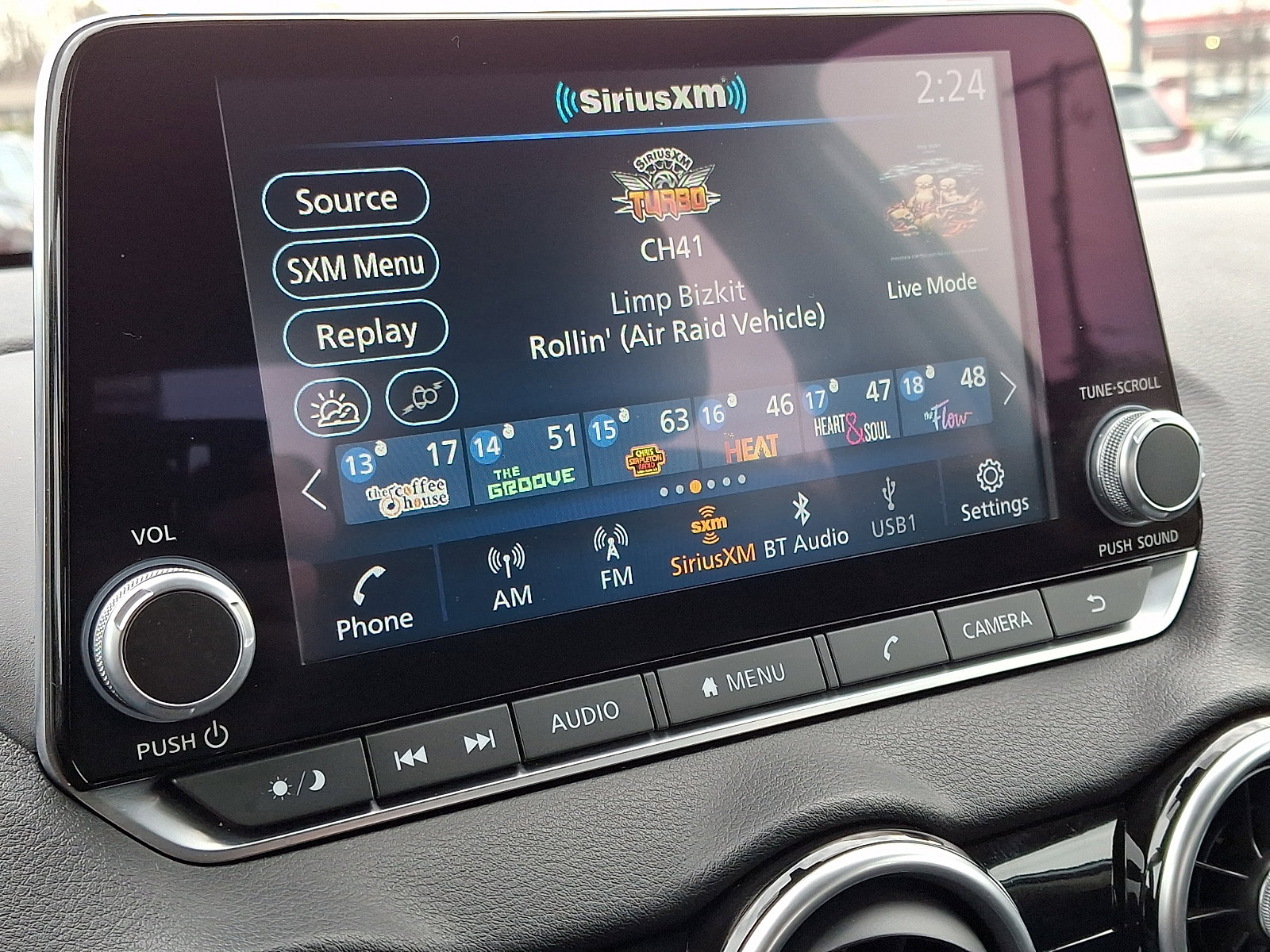 Used 2021 Nissan Sentra SV image 16