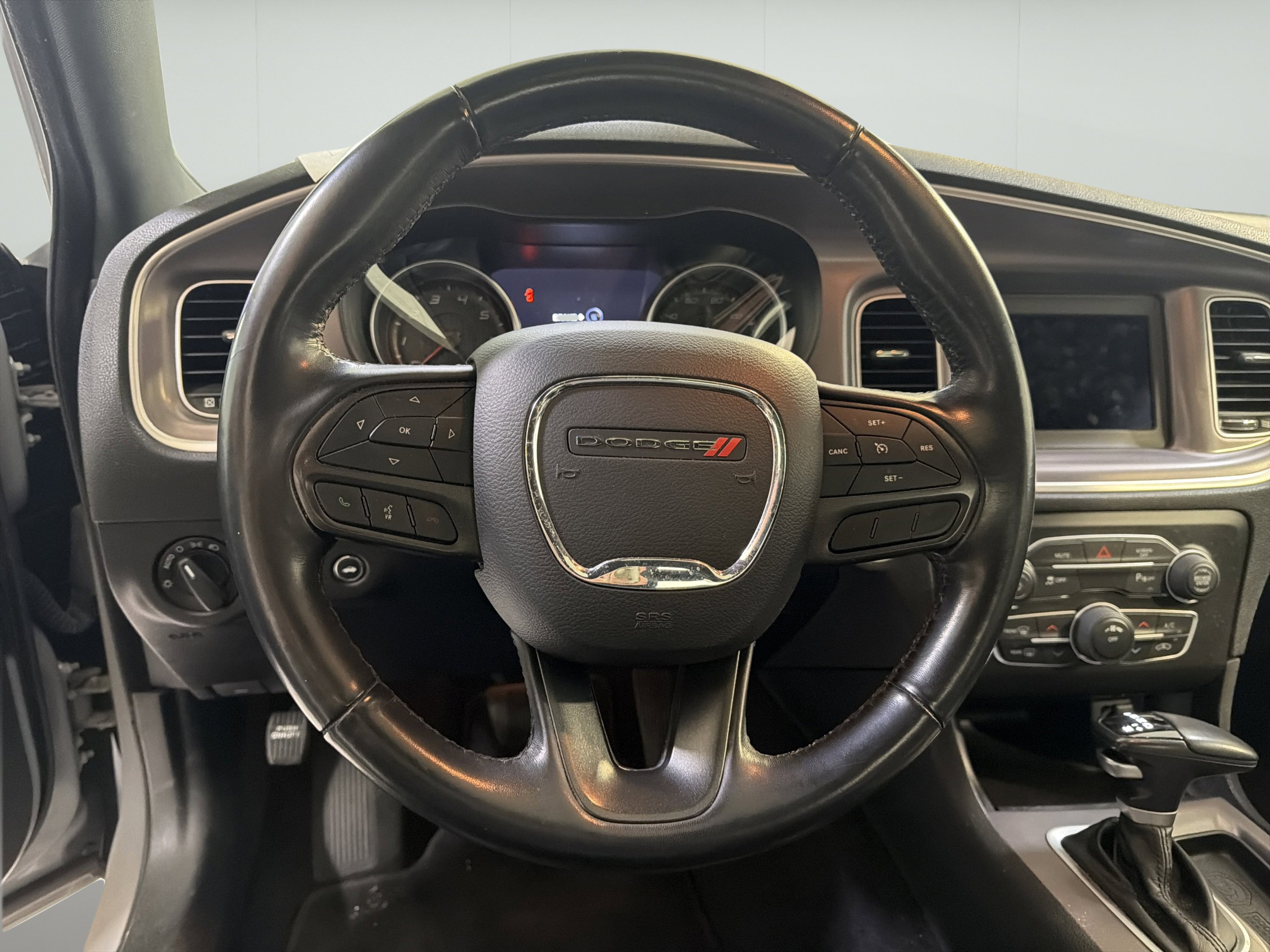 Used 2022 Dodge Charger SXT w/ Leather Interior Group RWD image 14