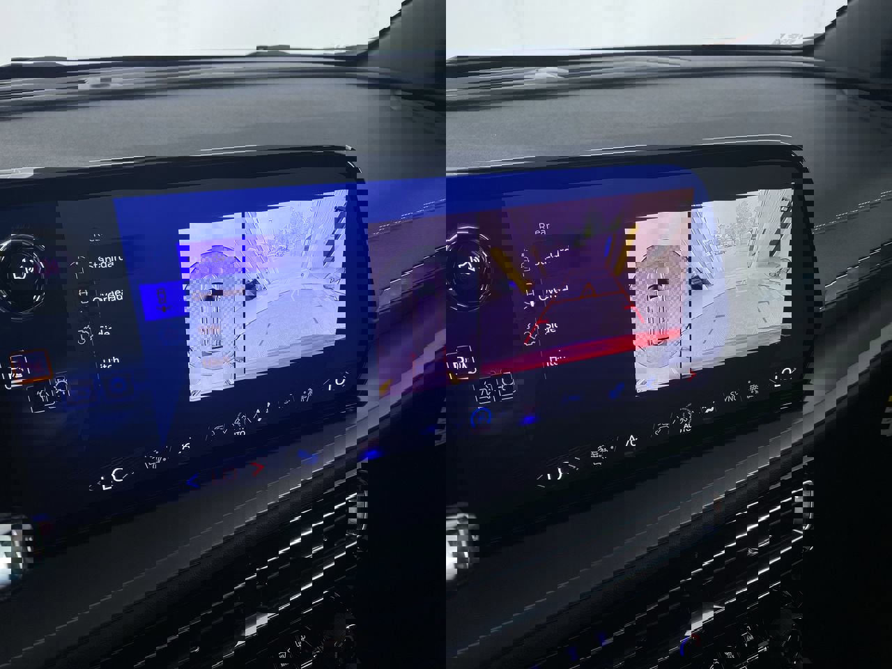 New 2025 Chevrolet Traverse LT w/ Midnight/Sport Edition image 7