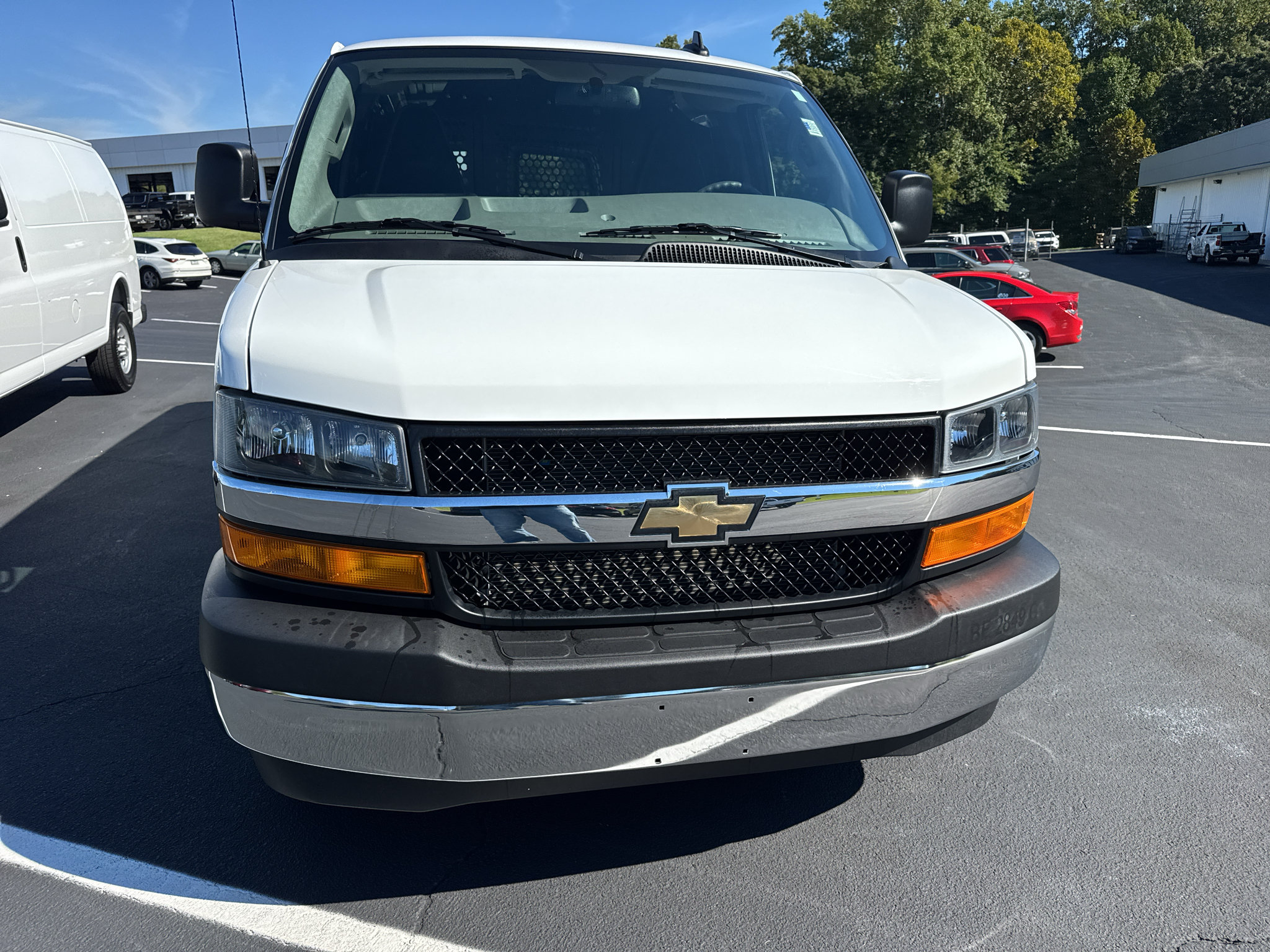 Used 2025 Chevrolet Express 2500 w/ Driver Convenience Package RWD image 2