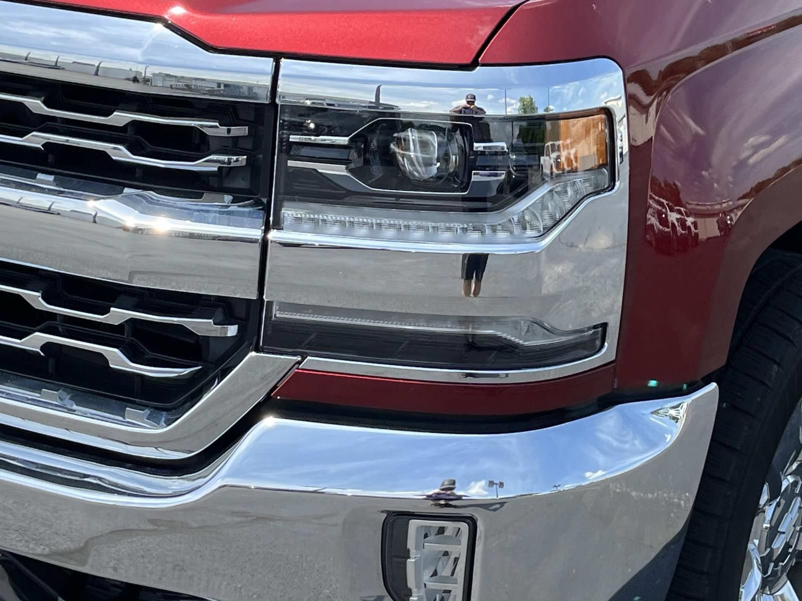 Used 2017 Chevrolet Silverado 1500 LTZ w/ Sport Package AWD/4WD image 12