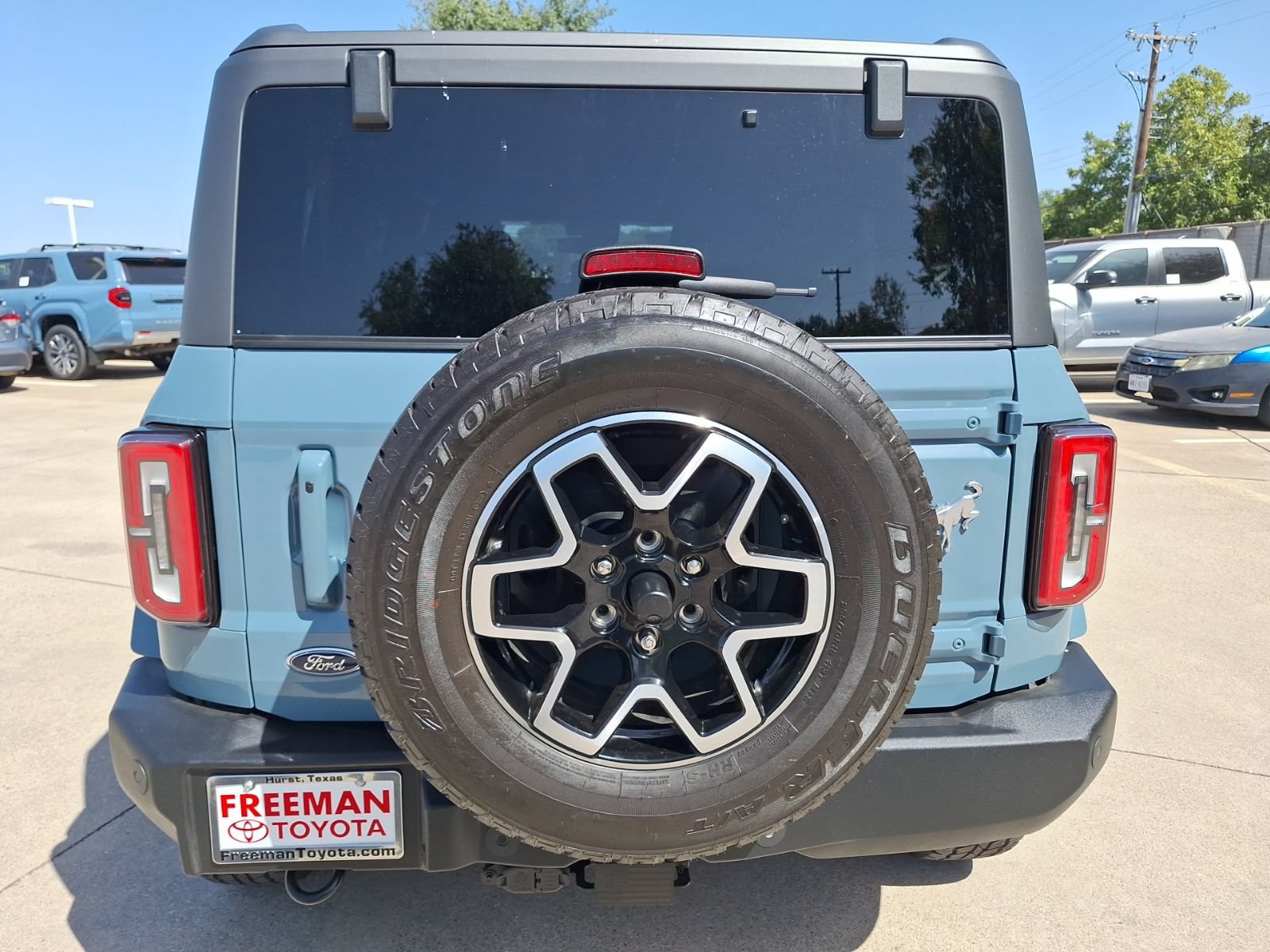 Used 2023 Ford Bronco Outer Banks AWD/4WD image 5