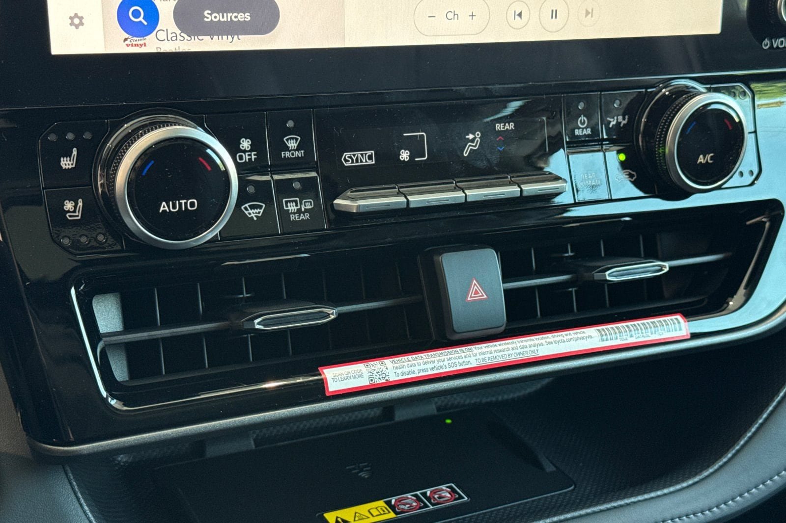 New 2026 Toyota Highlander Limited AWD/4WD image 25
