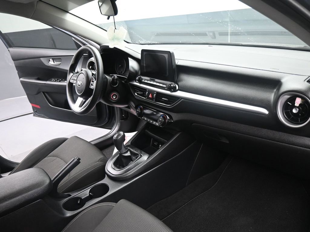 Used 2019 Kia Forte Sedan image 2