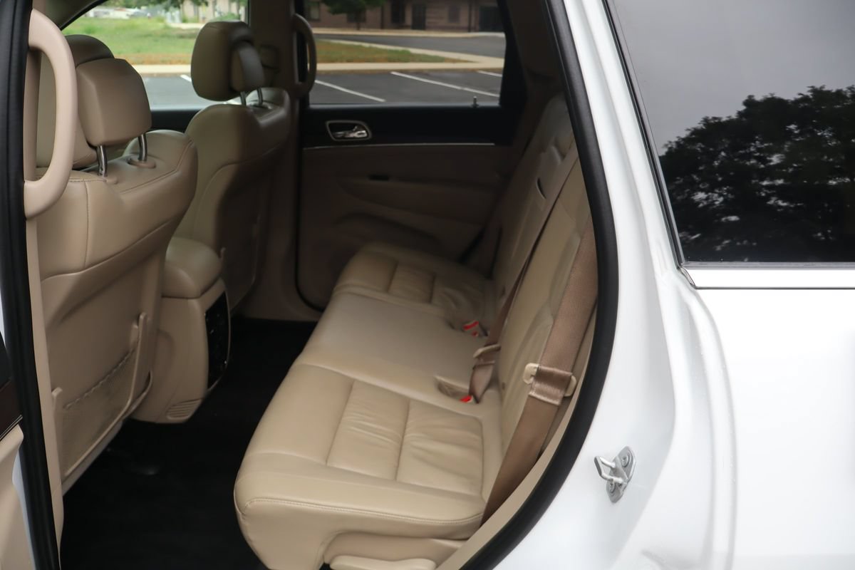 Used 2016 Jeep Grand Cherokee Limited AWD/4WD image 20