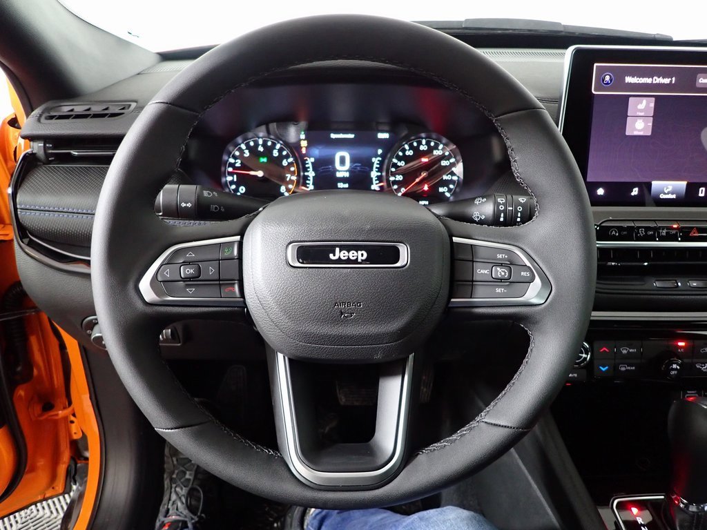 New 2026 Jeep Compass Latitude image 19