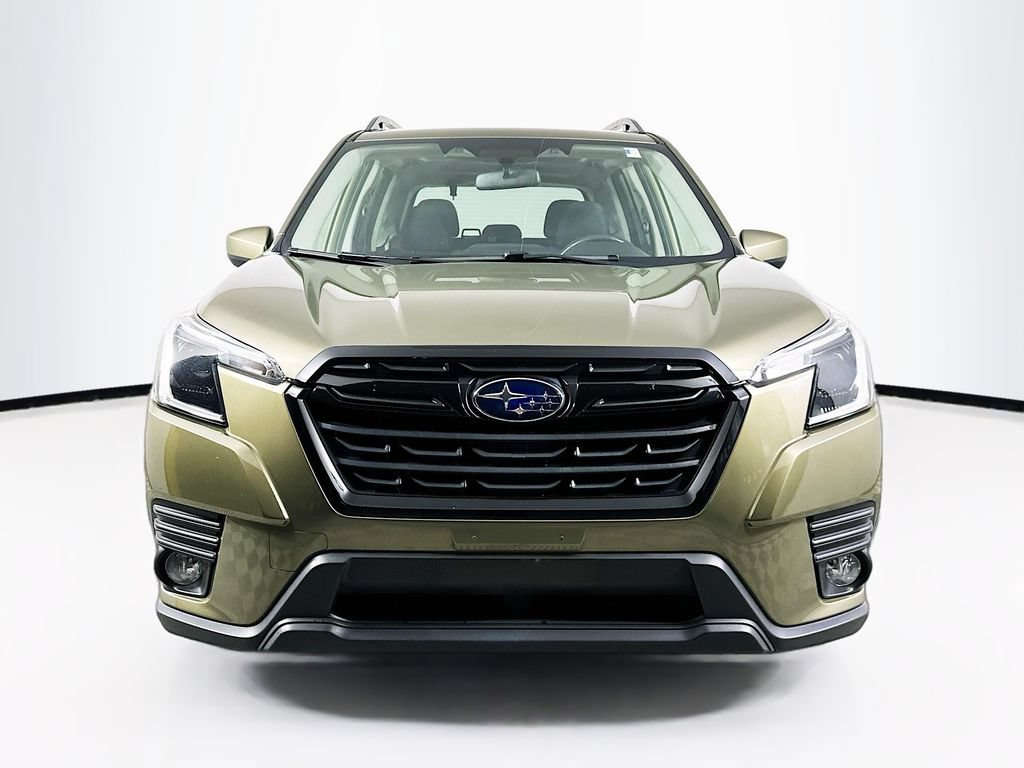 Used 2022 Subaru Forester Premium AWD/4WD image 5