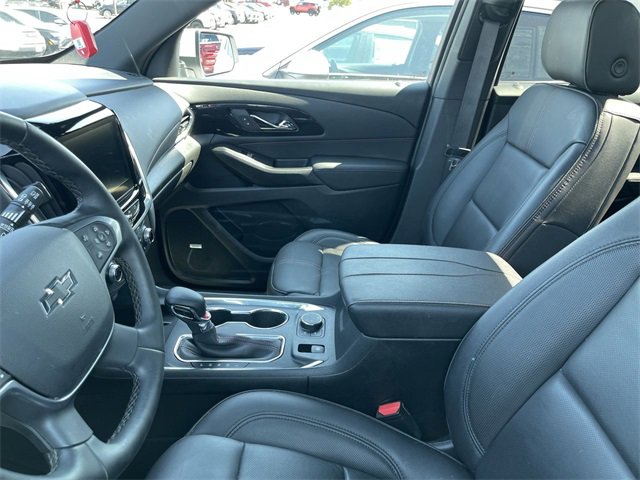 Used 2023 Chevrolet Traverse RS image 12