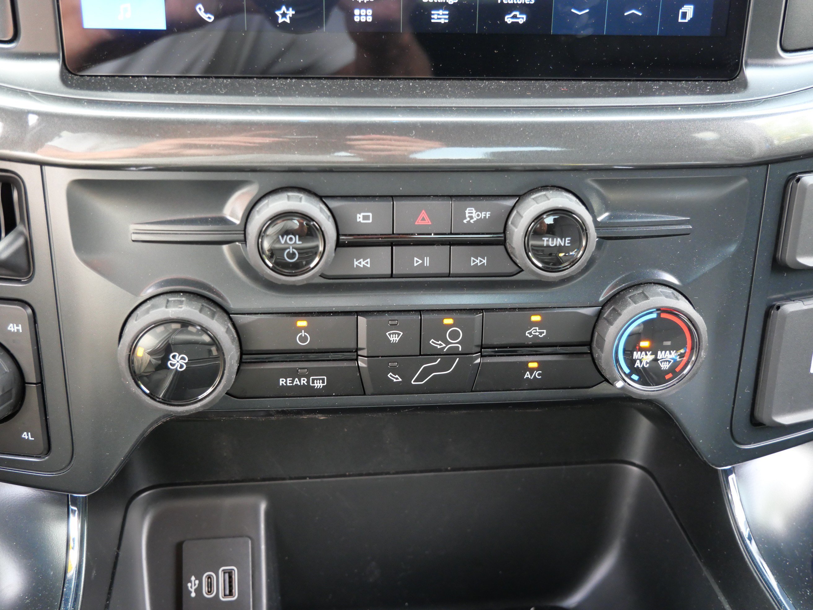 Used 2026 Ford F150 STX w/ Equipment Group 200A AWD/4WD image 23