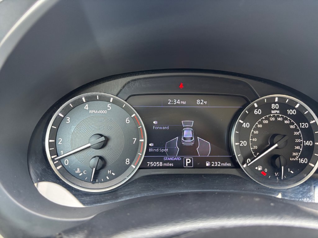 Used 2019 INFINITI QX50 Luxe w/ Navigation Package FWD image 19