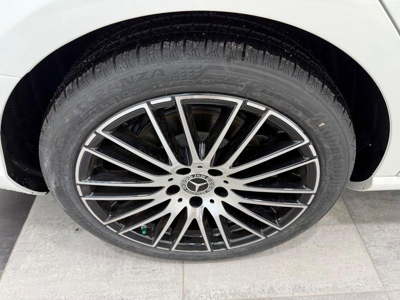 New 2026 Mercedes-Benz C 300 4MATIC Sedan image 3