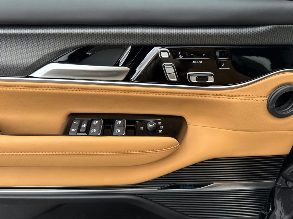 New 2026 Jeep Grand Wagoneer Summit AWD/4WD image 8