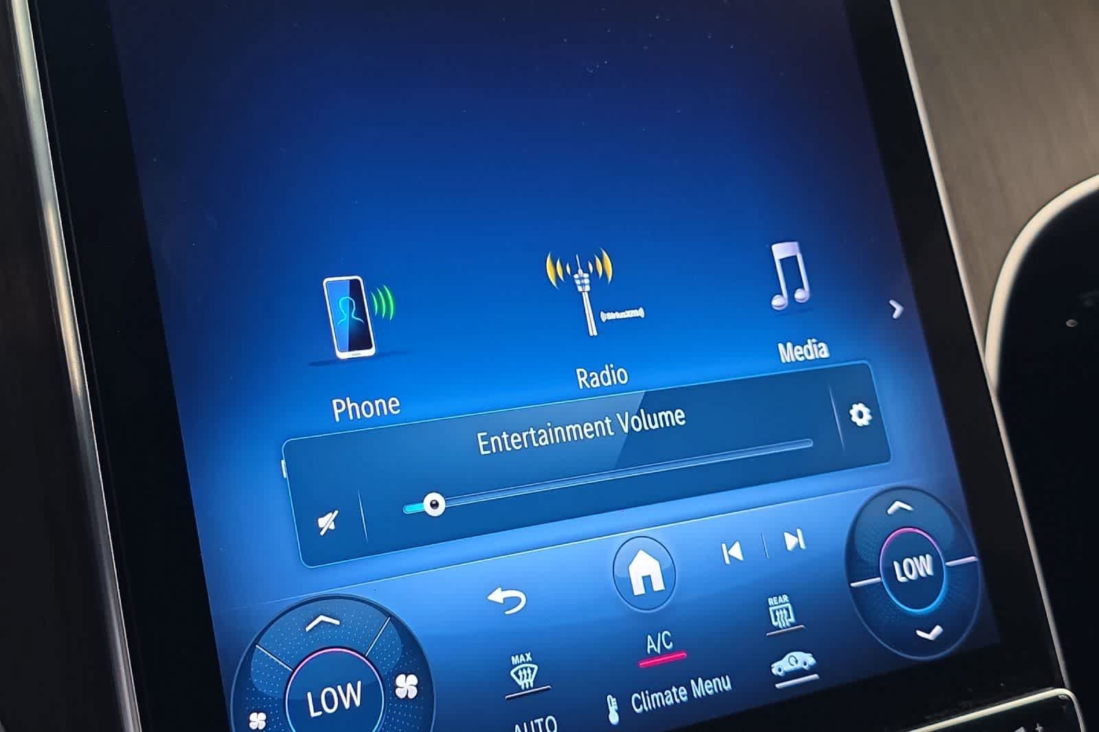 Used 2024 Mercedes-Benz C 300 Sedan image 19