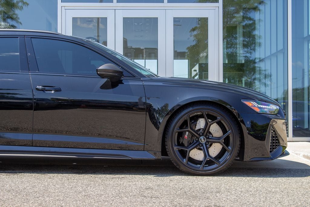 Used 2025 Audi RS 6 performance AWD/4WD image 5