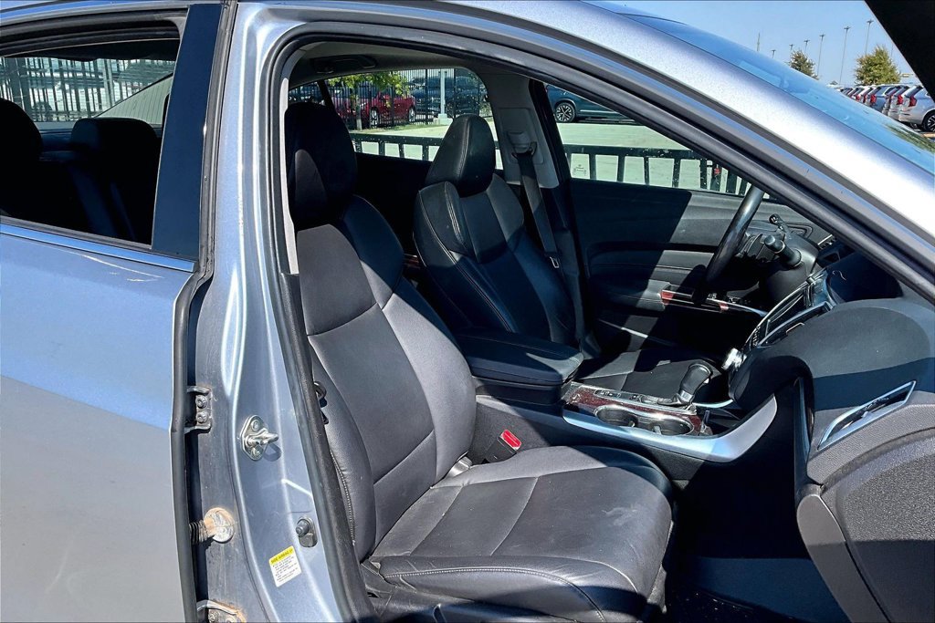 Used 2015 Acura TLX FWD image 9