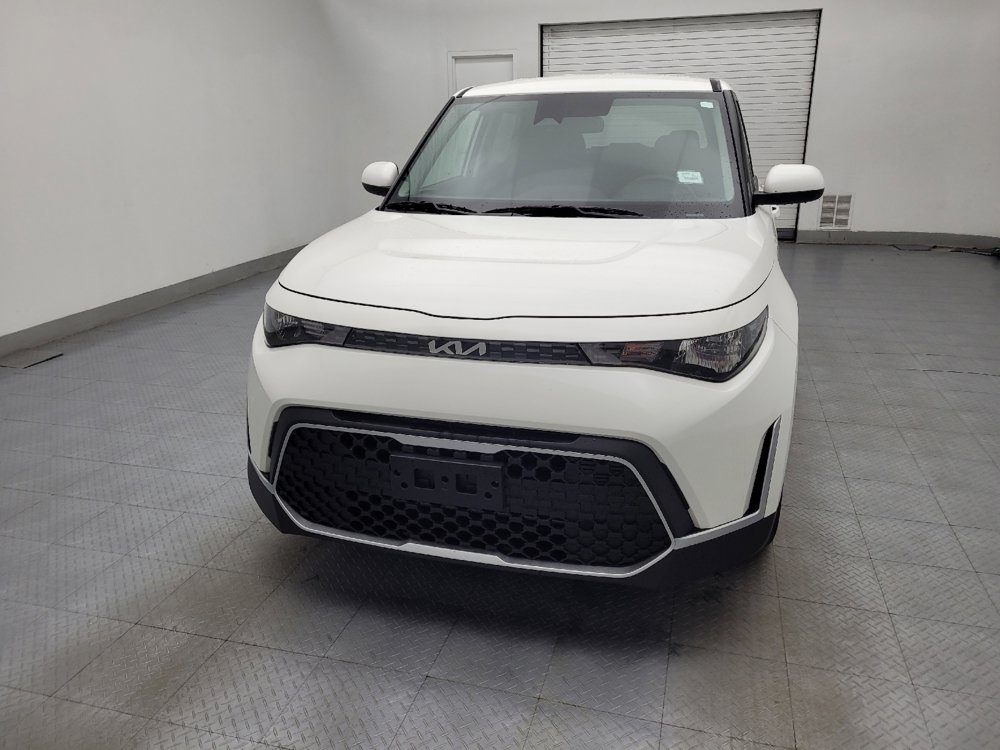 Used 2025 Kia Soul LX image 15