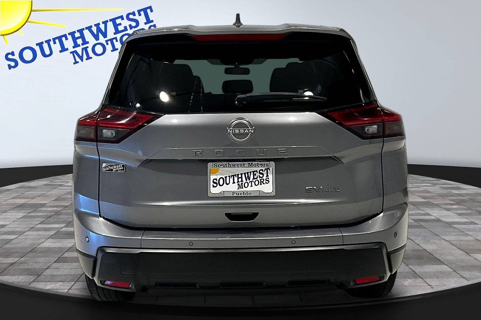 Used 2024 Nissan Rogue SV AWD/4WD image 6