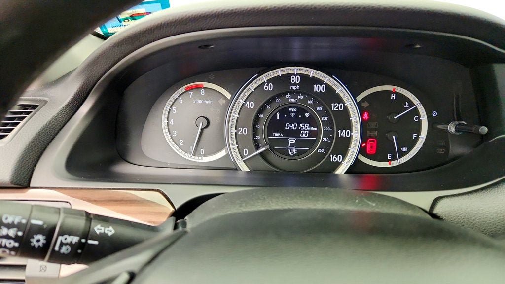 Used 2017 Honda Accord EX-L image 15