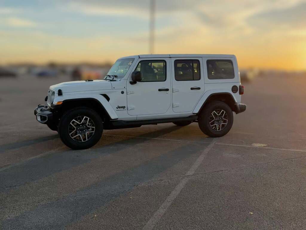 New 2026 Jeep Wrangler Sahara image 5