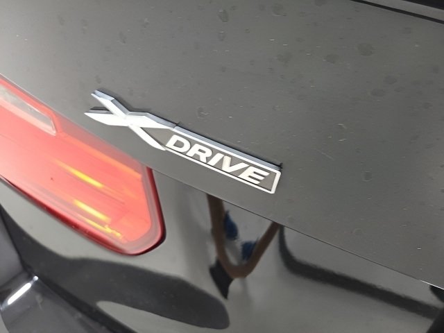 Used 2015 BMW 320i xDrive Sedan AWD/4WD image 8