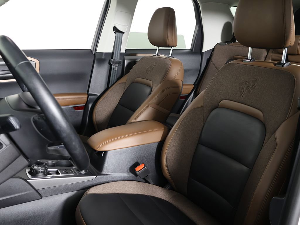 Used 2025 Ford Bronco Sport Outer Banks w/ Outer Banks Tech Package+ image 28